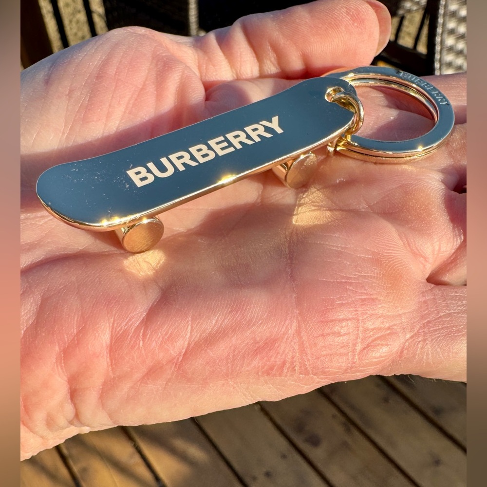 BURBERRY HER🛹Gold Skateboard Key FOB/Bag CHARM🔥Brand NEW🔥w/Free Sample! - Picture 10 of 14